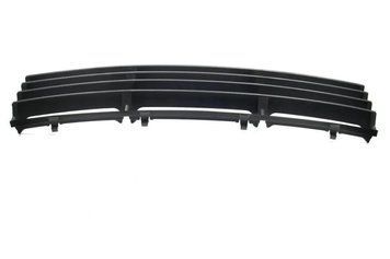 Решетка бампера средняя VW Passat B5 2000&ndash;2005 (TEMPEST) 0510609912 фото